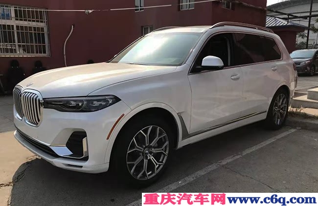 2019款宝马X7美规版 菱形真皮座椅/21轮/全景现车89万