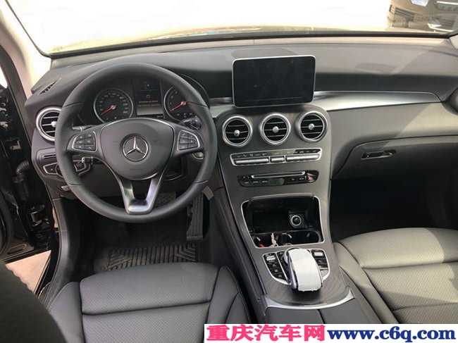 2019款奔驰GLC300墨版 全景天窗/19轮/电尾门现车40.5万