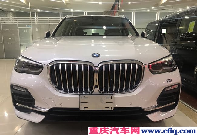 2019款宝马X5墨西哥版 19轮/全景天窗/脚感门现车66.8万