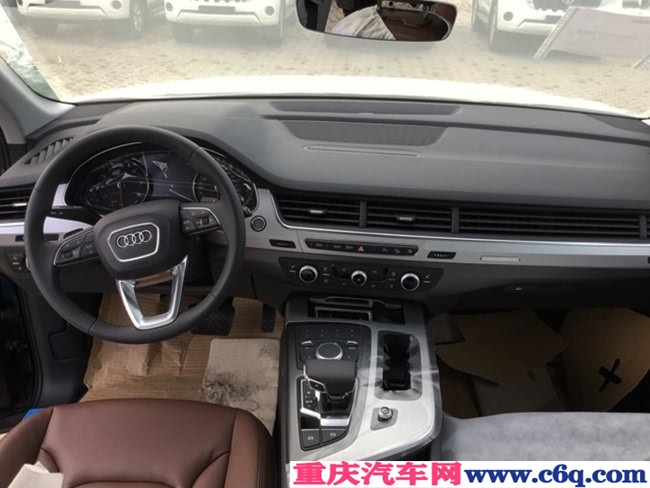 2019款奥迪Q7欧规版2.0T 18轮/全景天窗/电尾门现车52万