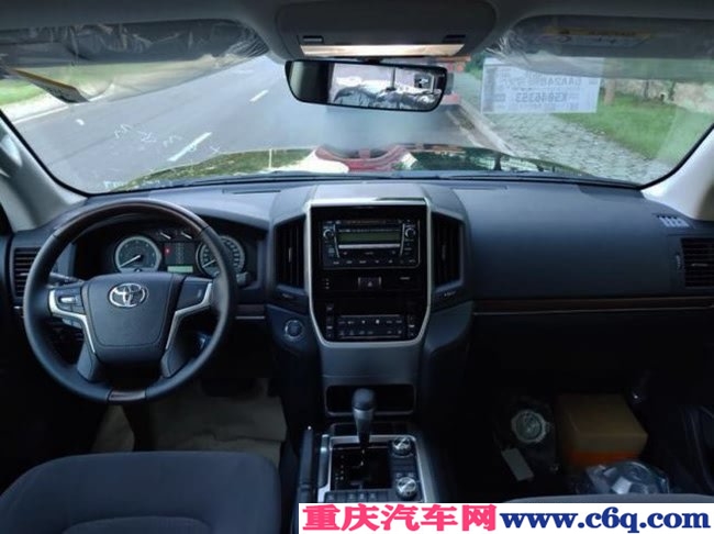 2019款丰田酷路泽4500中东版 8气囊/KDSS/天窗现车114万