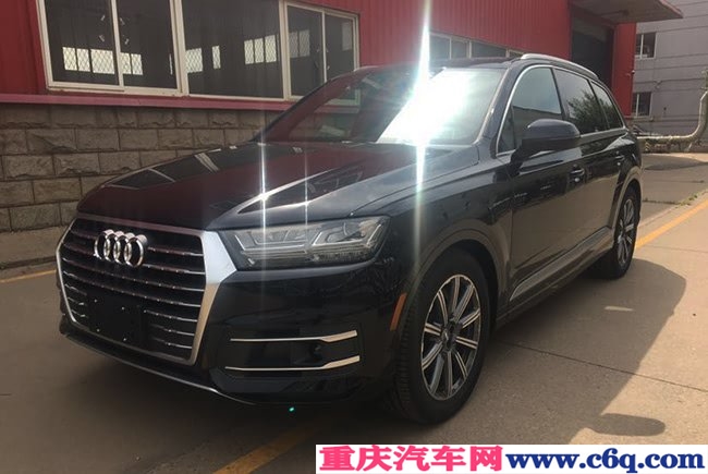 2019款奥迪Q7加规版 20轮/环影/动态包/驾辅包现车69万